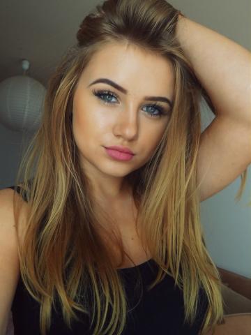 Ася